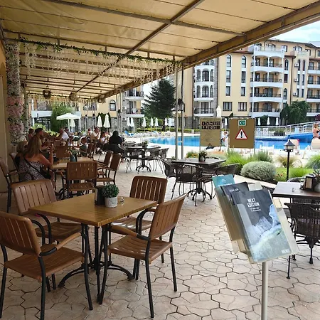 Апартхотел Apartcomplex Royal Sun Слънчев бряг