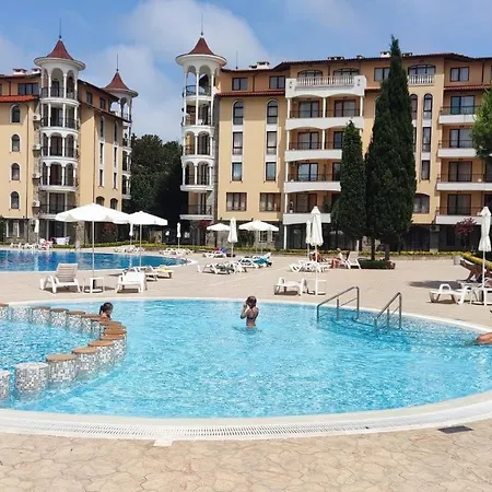 Apartcomplex Royal Sun